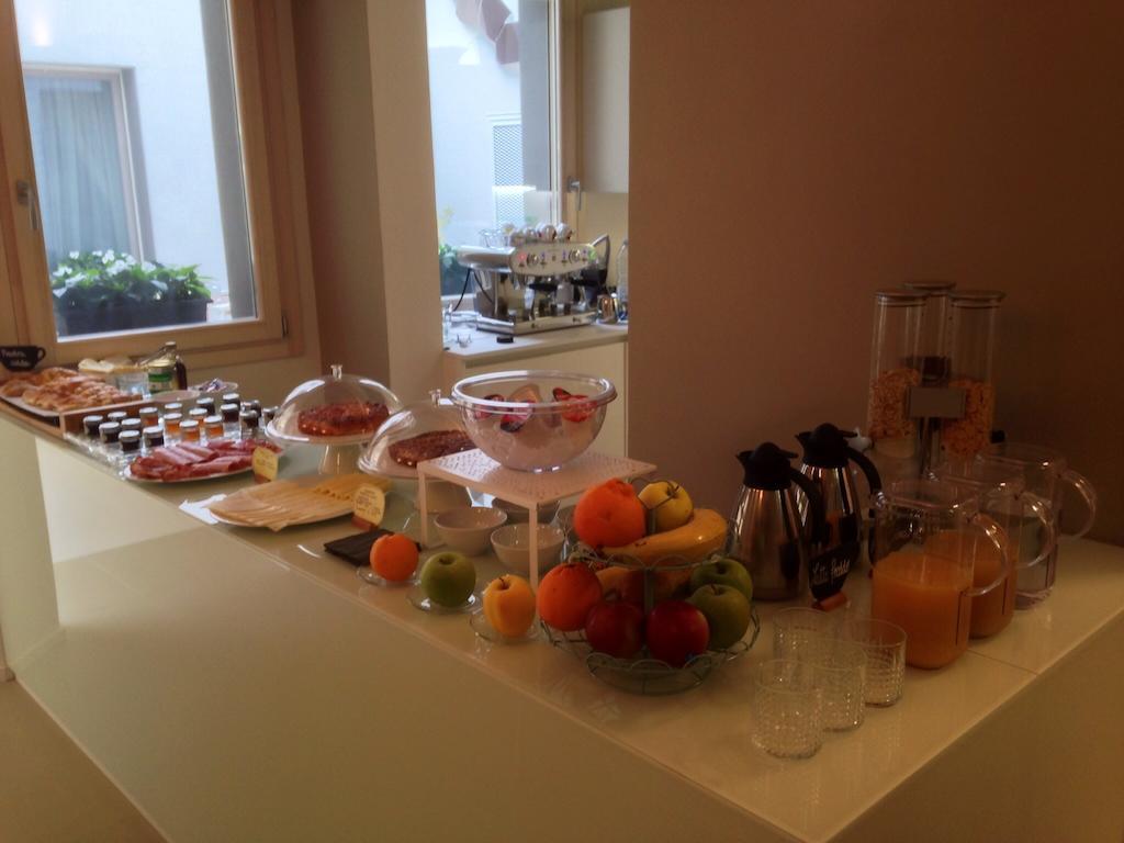 Borgoleoni 18 - Room And Breakfast Ferrara Luaran gambar