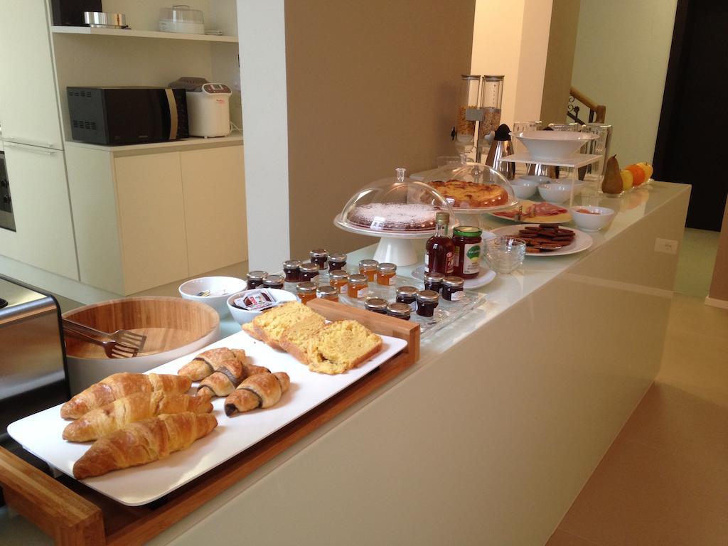 Borgoleoni 18 - Room And Breakfast Ferrara Luaran gambar