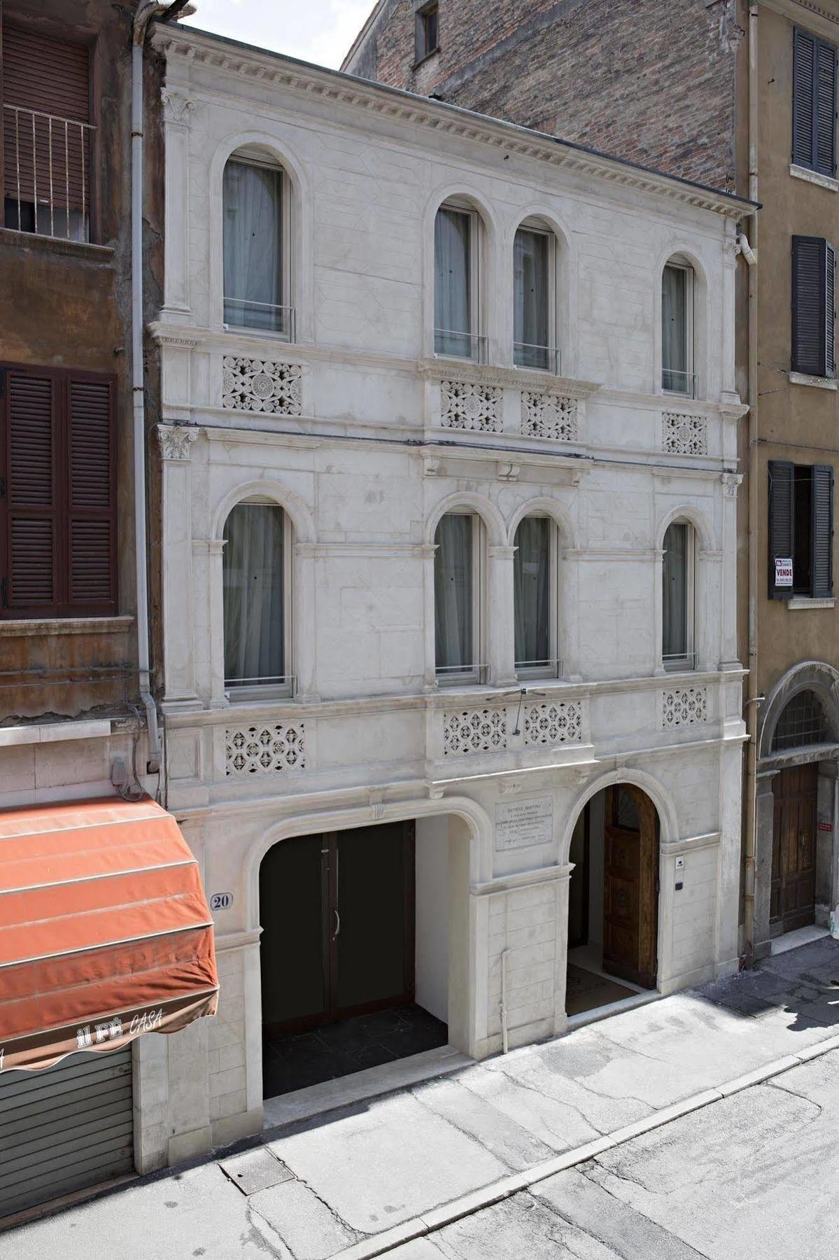 Borgoleoni 18 - Room And Breakfast Ferrara Luaran gambar