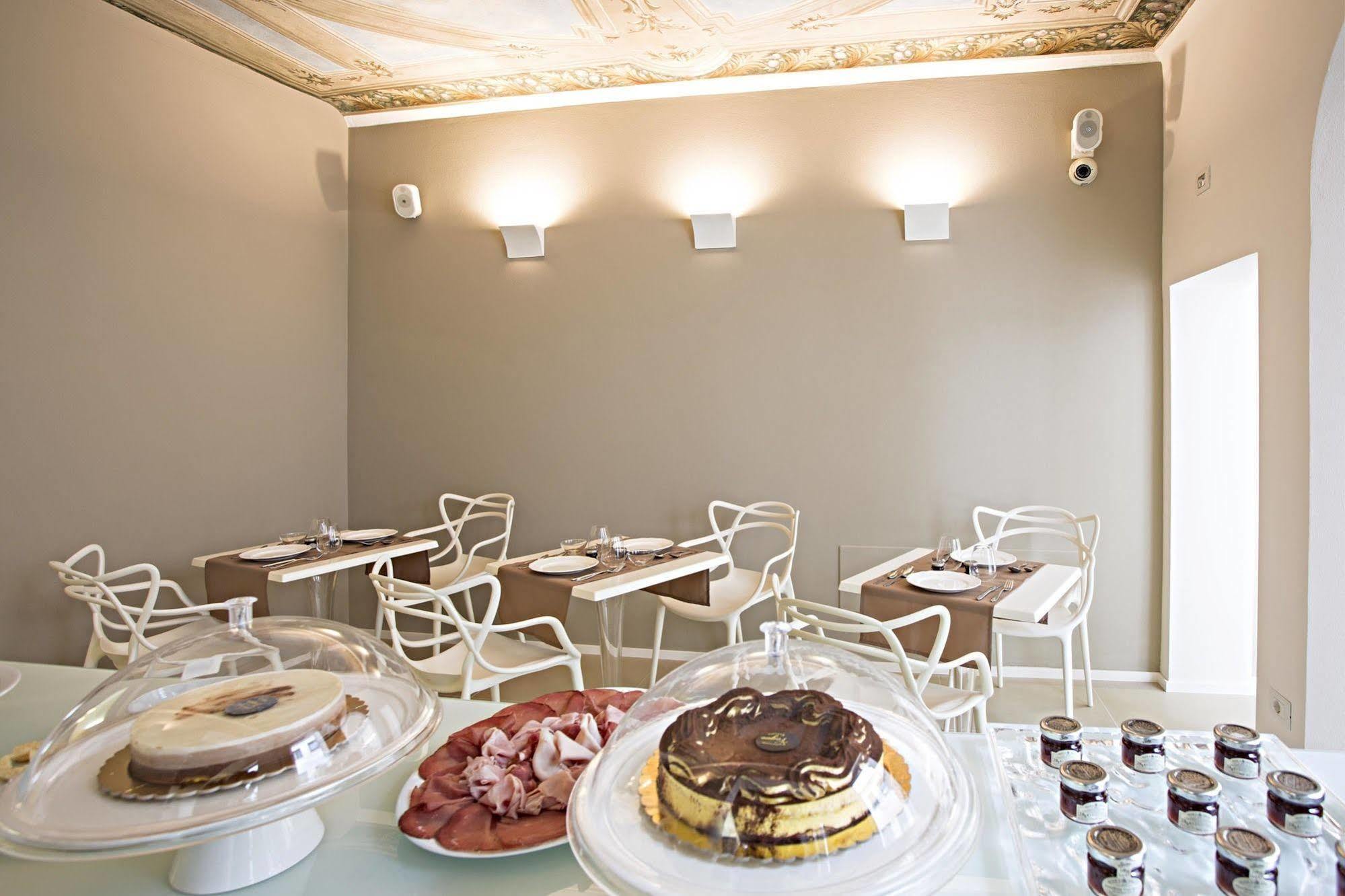 Borgoleoni 18 - Room And Breakfast Ferrara Luaran gambar